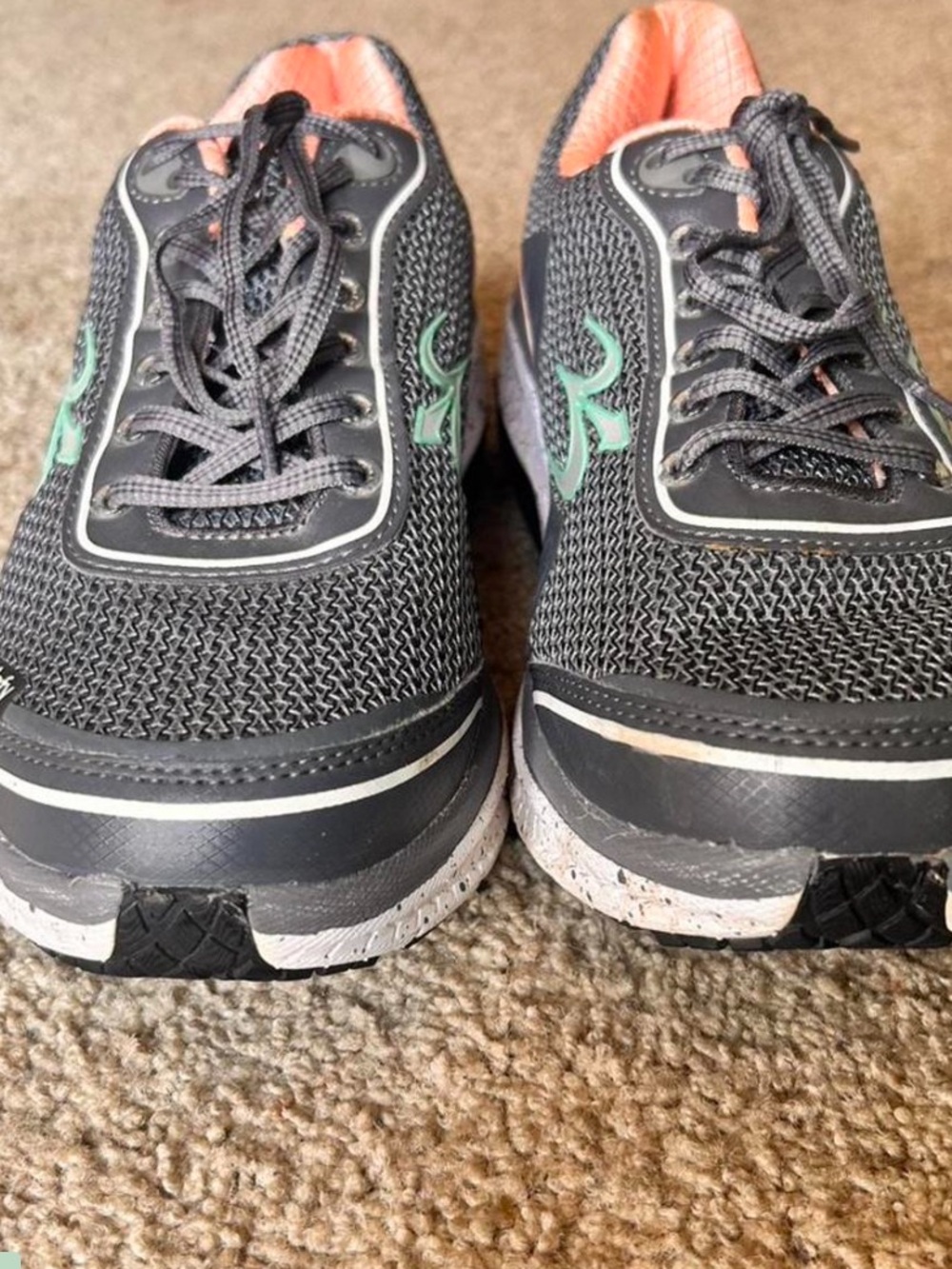 Women’s Gray Walking Sneakers with Mint Accent - Comfortable Support